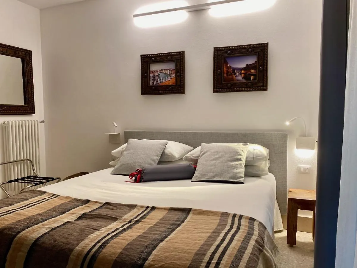 Venice Boutique House 0*,